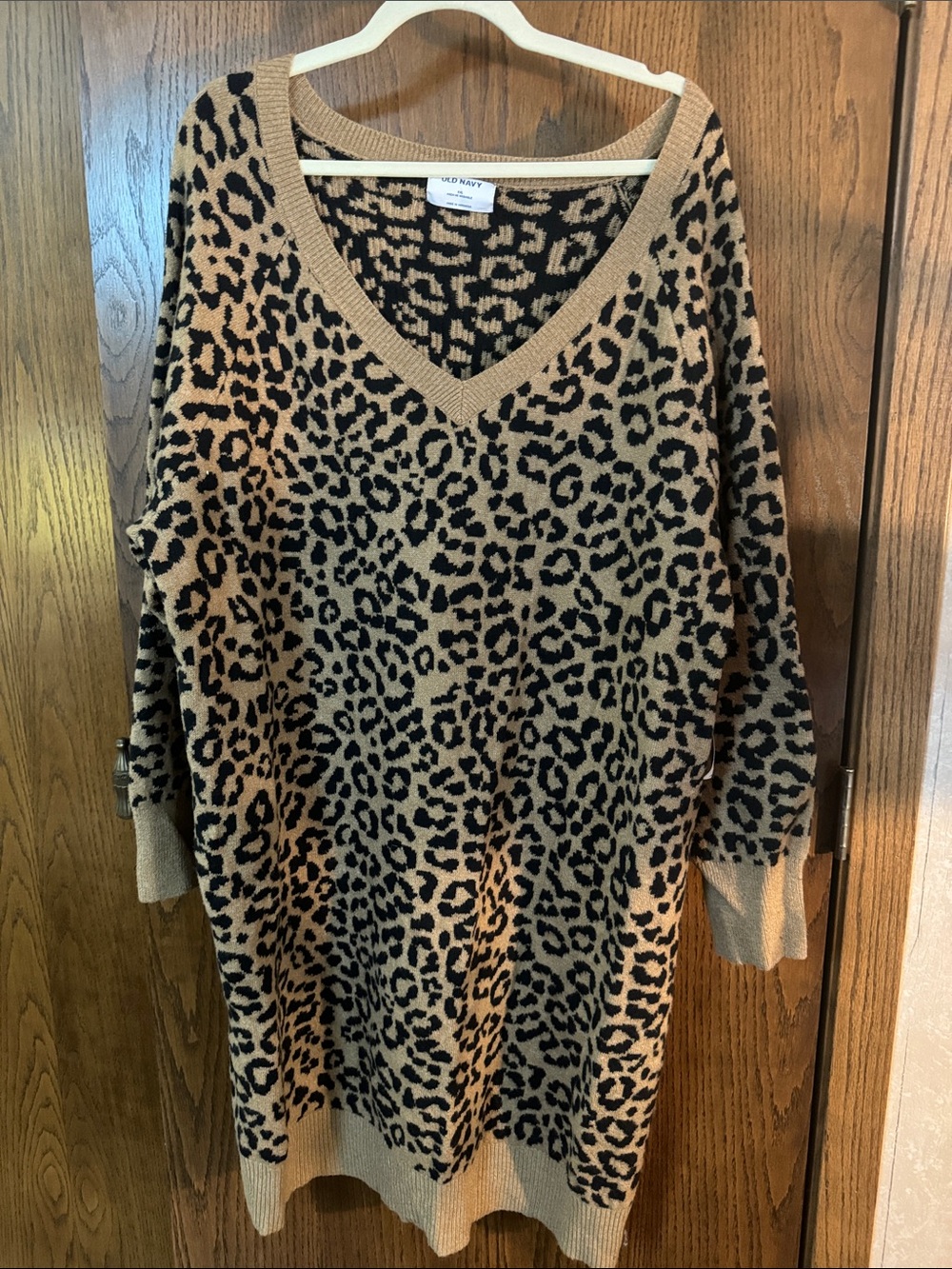 Old Navy Tan and Black Leopard V-Neck Sweater Dress